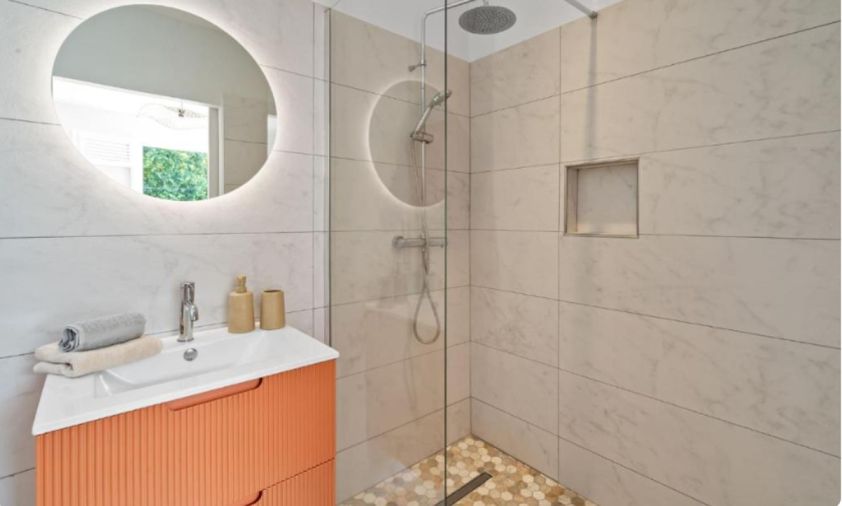 Location villa martinique 8 personnes  - salle de douche 2